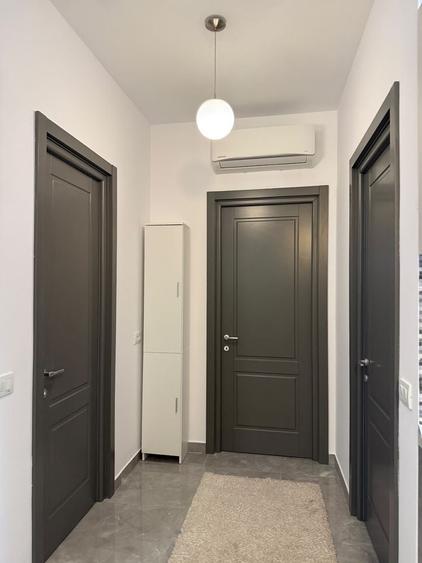 Apartament cu 3 camere semidecomandat în Ultracentral
