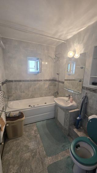 Apartament cu 2 camere decomandat în Zorilor