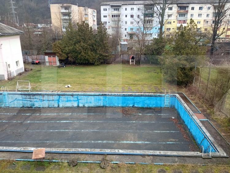 Spațiu industrial, de 3,000 mp, în Nădrag