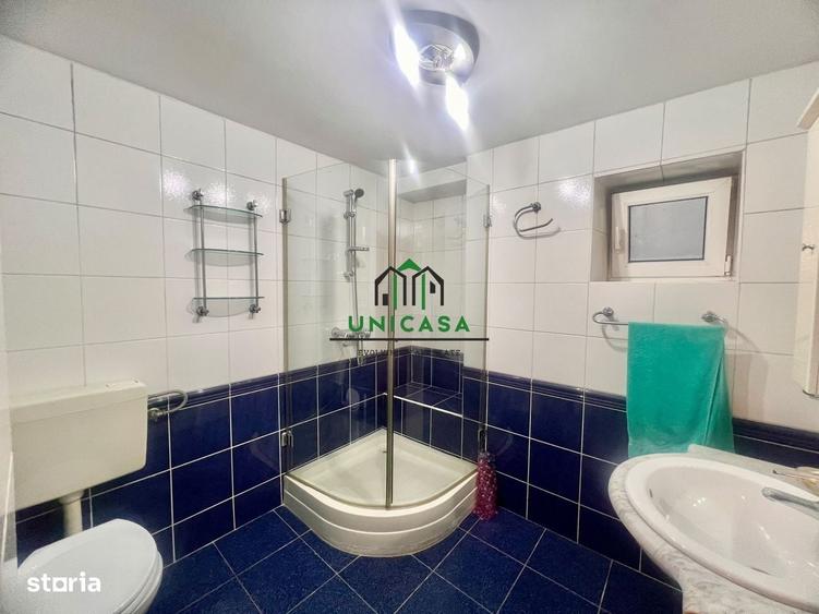 Casă cu 4 camere în Poenari