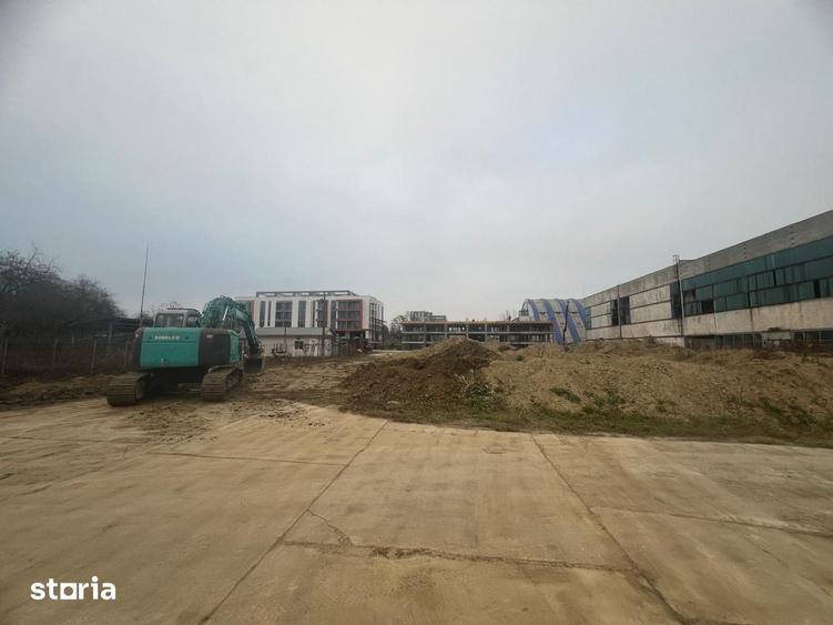 Spațiu comercial, de 5,500 mp, în Cug
