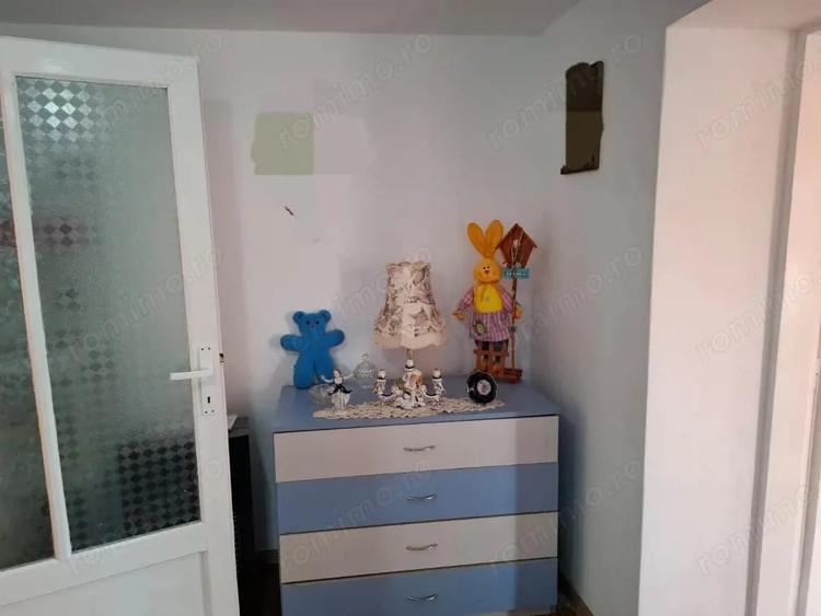 Casă cu 5 camere cu Teren 812 Mp în Central