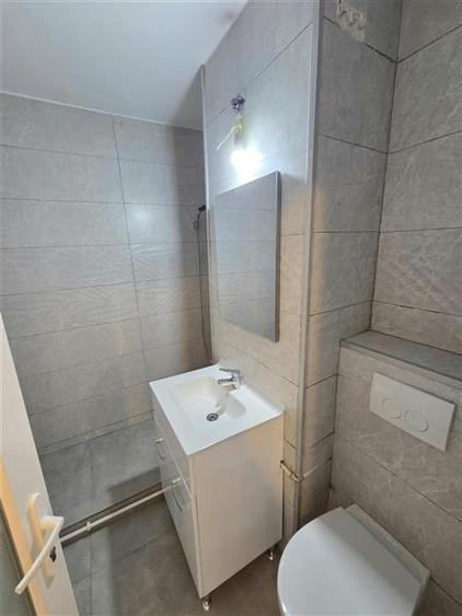 Spațiu comercial, de 63.680000305176 mp, în Casa de Cultură