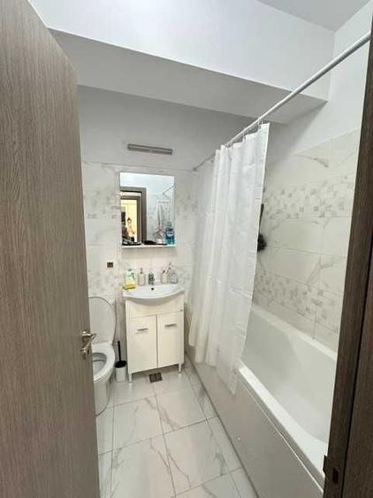 Apartament cu 2 camere decomandat, mobilat în Păcii