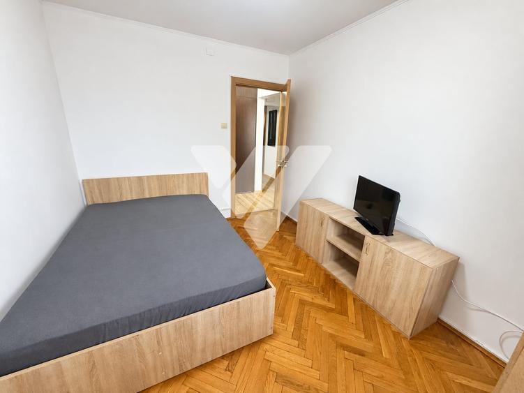 Apartament cu 3 camere decomandat, mobilat în Central
