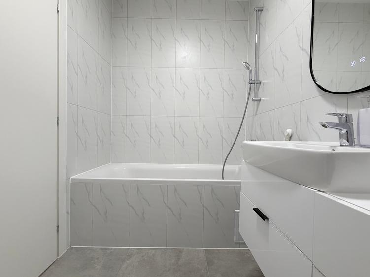 Apartament cu 3 camere în Lipovei