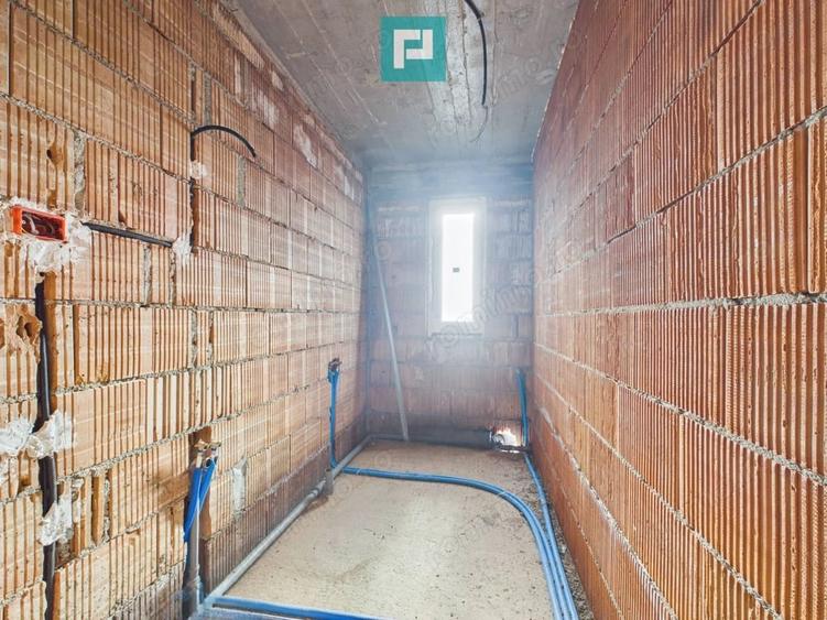 Apartament cu 2 camere decomandat în Chișoda