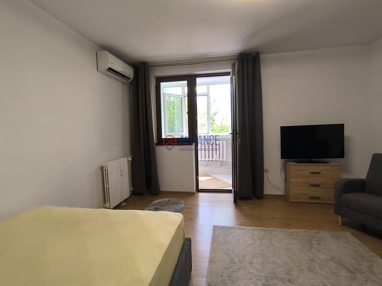 FAR - Studio cochet cu priveliste catre port ! - 4