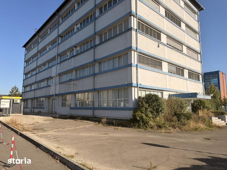 Spațiu comercial, de 550 mp, în Central