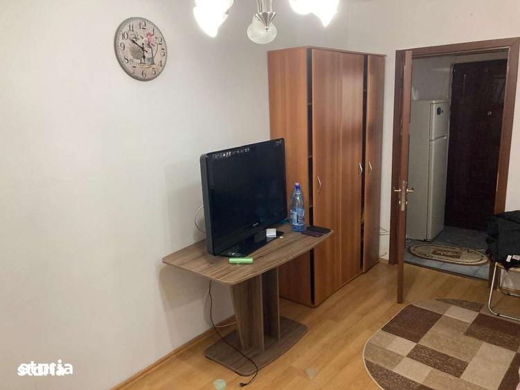 Garsonieră decomandată în Central
