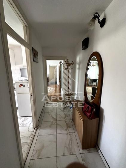 Apartament cu 2 camere semidecomandat, mobilat în Freidorf