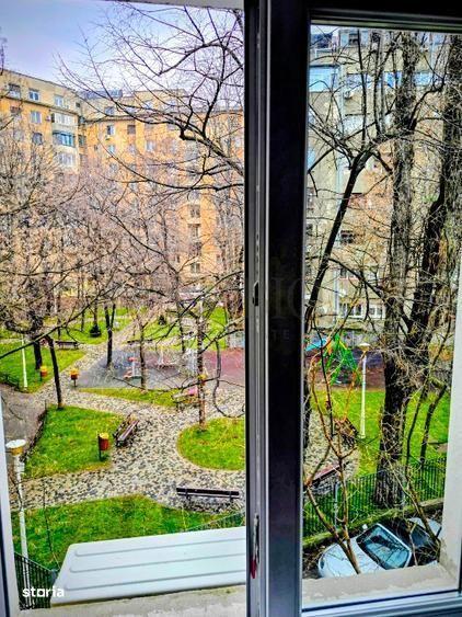 Apartament cu 2 camere semidecomandat, mobilat în Romană