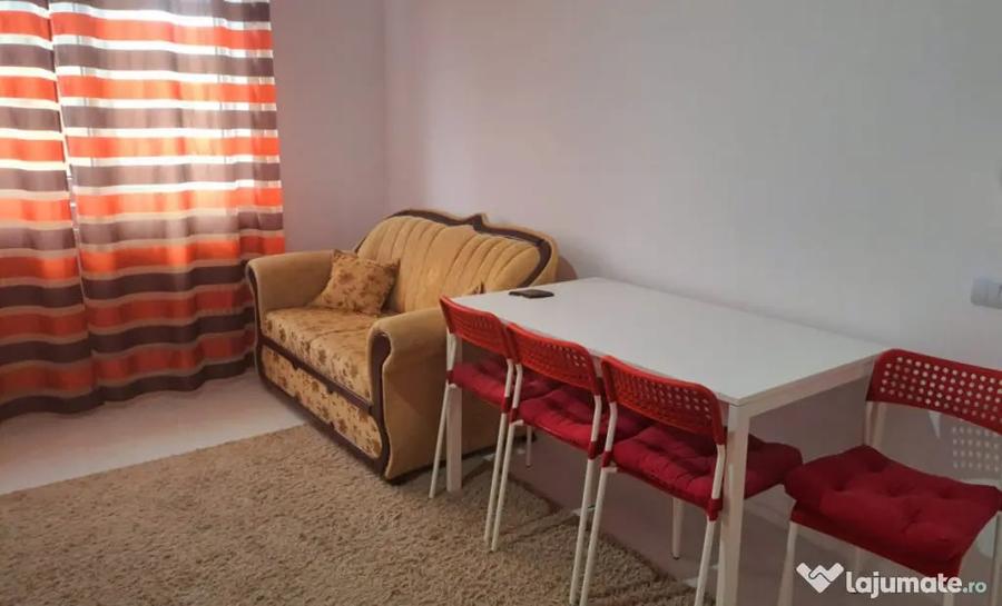 Apartament cu 2 camere semidecomandat în Hotvon