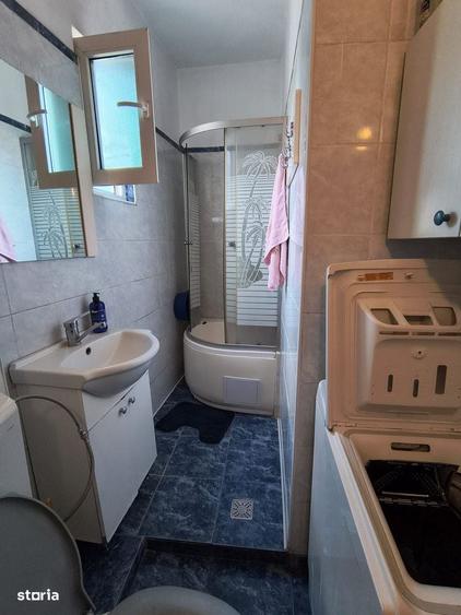 Apartament cu 3 camere decomandat în Peninsula