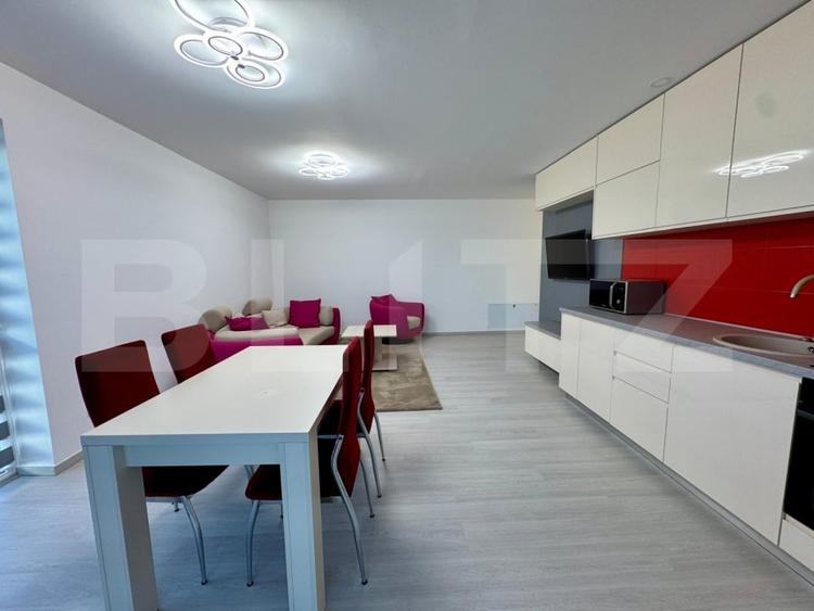 Apartament cu 3 camere decomandat, mobilat în Unirii