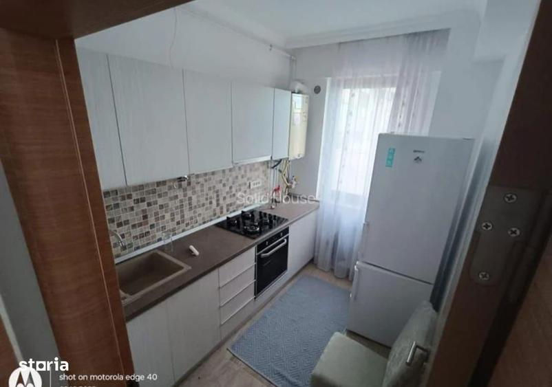 Apartament cu 3 camere decomandat în Faleza Nord