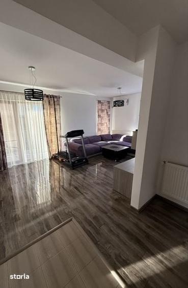 Apartament cu 3 camere în Zorilor