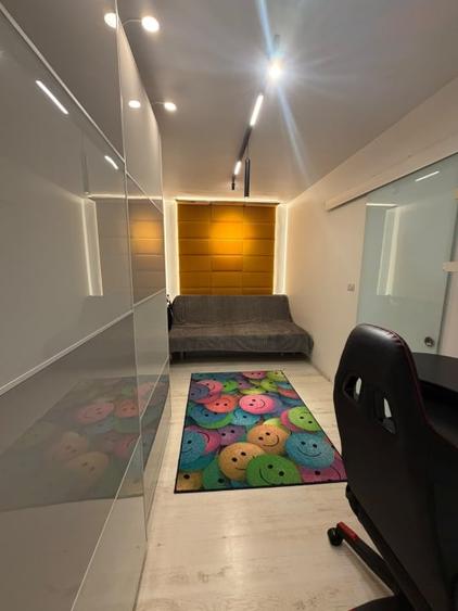 Apartament cu 2 camere nedecomandat, mobilat în Malu Roșu