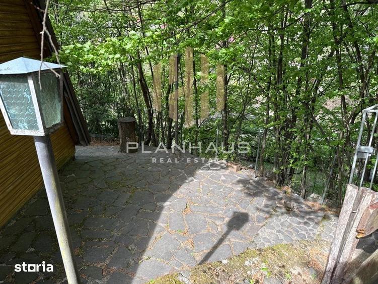 Casă cu 2 camere cu Teren 305 Mp în Firiza