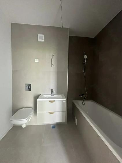 Apartament cu 3 camere decomandat în Albert