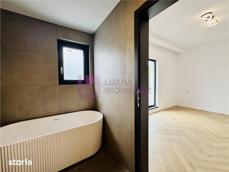 Apartament cu 4 camere în Central