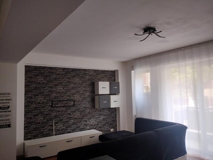 Apartament cu 2 camere decomandat în Tomis Nord