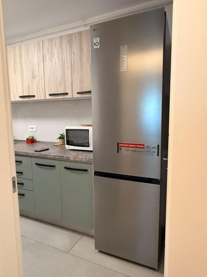Apartament cu 3 camere decomandat în Brotăcei