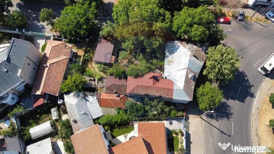Casă cu 3 camere cu Teren 302 Mp în 23 August