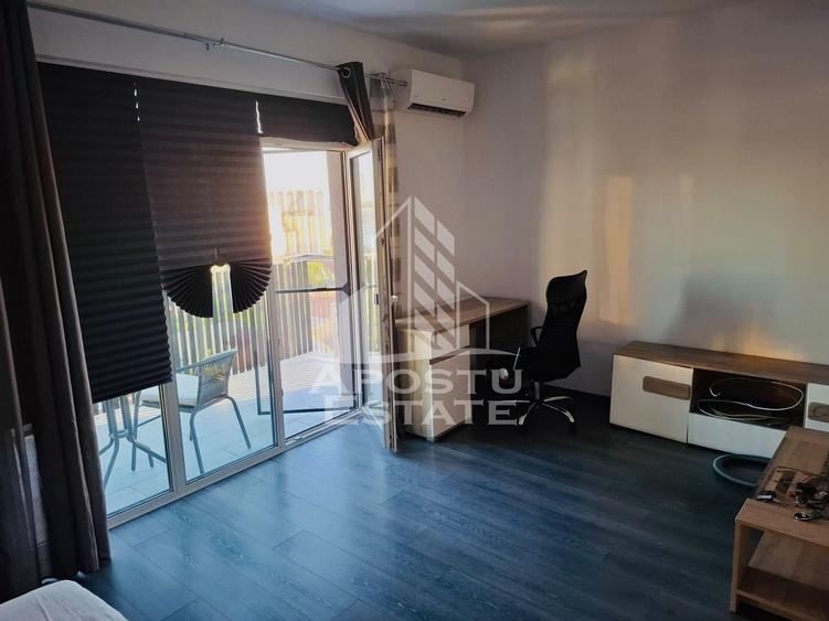 Garsonieră decomandată în Complex Studențesc