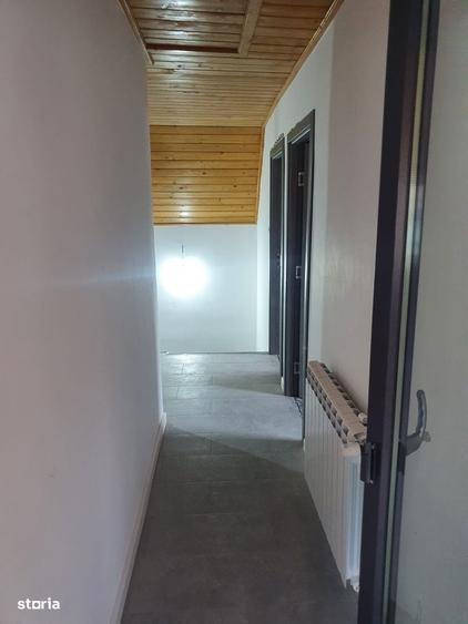 Casă cu 4 camere în Scutaru