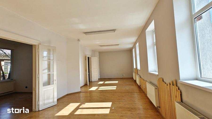 Casă cu 4 camere cu Teren 30 Mp în Gheorgheni