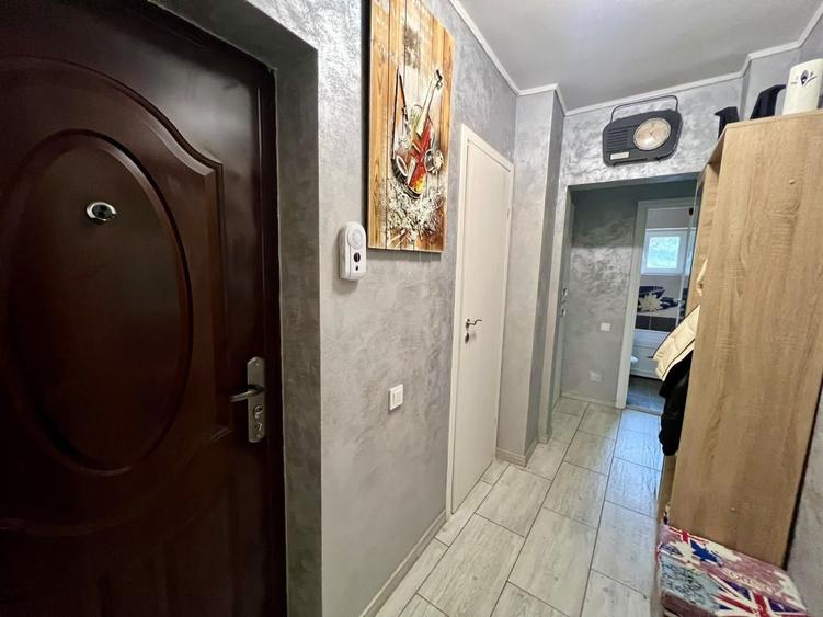 Apartament cu 3 camere în Berceni