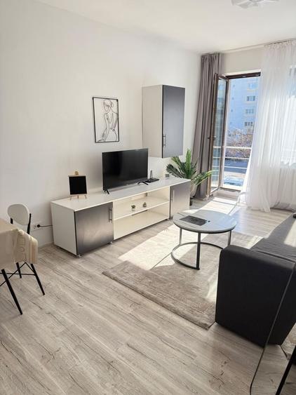 Apartament cu 3 camere în Doamna Ghica