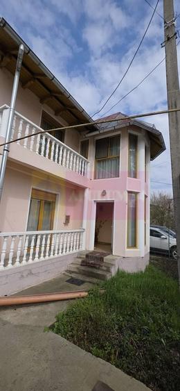 Casă cu 3 camere cu Canalizare în Poiana Câmpina