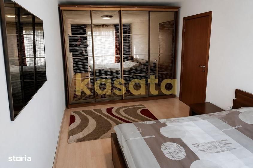 Apartament cu 3 camere semidecomandat în Decebal