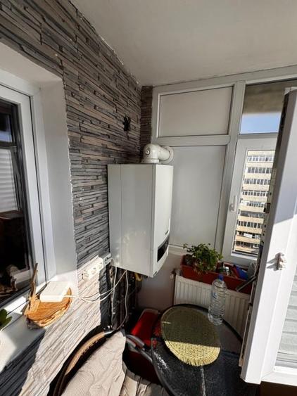 Apartament cu 3 camere semidecomandat, mobilat în Gorjului