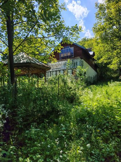 Casă cu Teren 1150 Mp în Trenu
