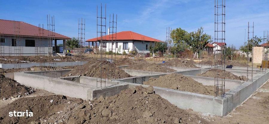Casă cu 4 camere în Ciugud