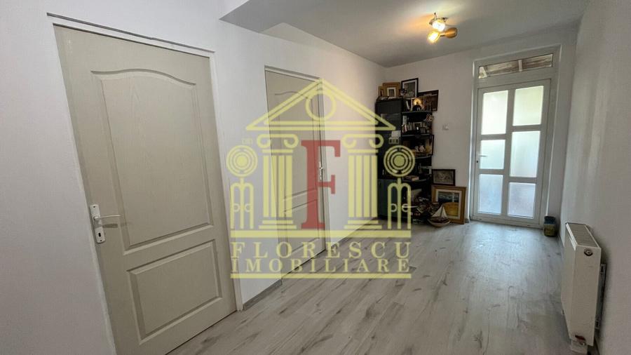 Casă cu 4 camere cu Canalizare în Bucium
