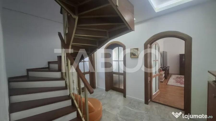 Apartament cu 4 camere decomandat în Central