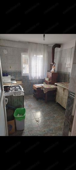 Casă cu 4 camere în Ciolpani