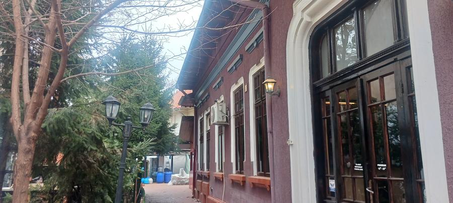 Casă individuală cu 5 camere cu Canalizare în Eminescu