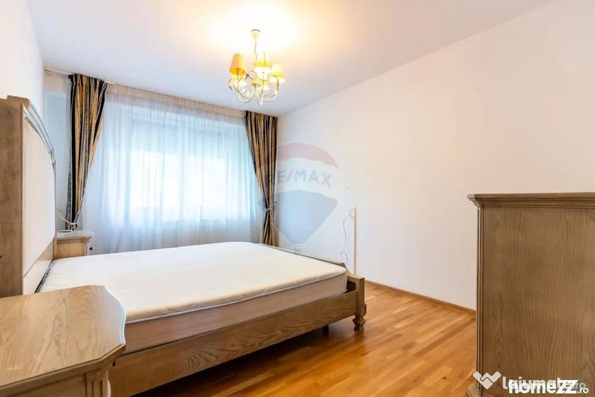 Apartament cu 4 camere decomandat în Nordului