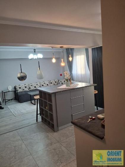 Apartament cu 2 camere semidecomandat în Casa de Cultură