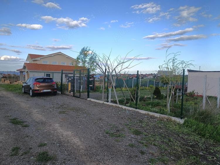 Teren de 849 mp, în Comana