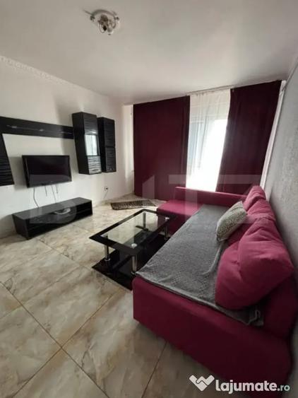 Apartament cu 2 camere decomandat în Republicii