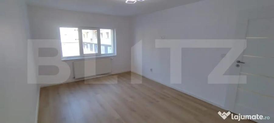 Apartament cu 3 camere decomandat în Zorilor