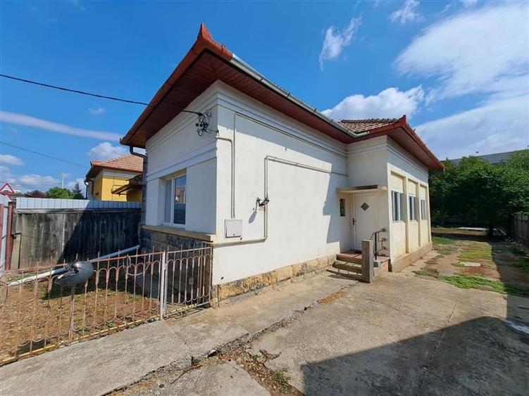 Casă individuală cu 2 camere cu Canalizare în Gheorgheni