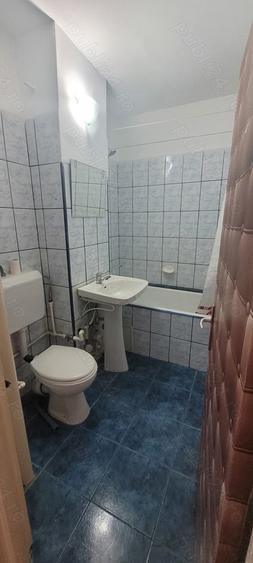 Garsonieră decomandată în Rogerius