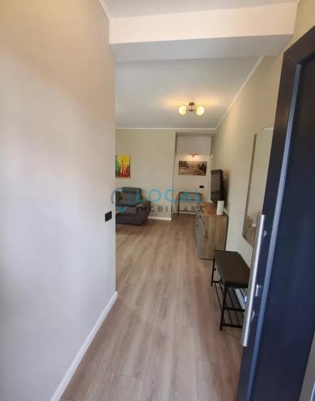 Apartament cu 2 camere semidecomandat, mobilat în Aurel Vlaicu
